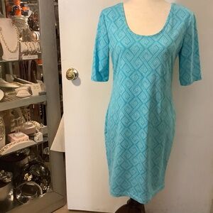 Persifor short sleeve, scoop neck shift dress. Size medium geometric print.